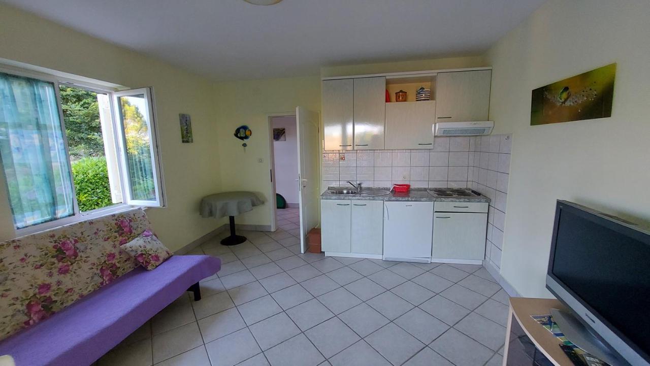 Apartmani Ban Omišalj Exterior foto